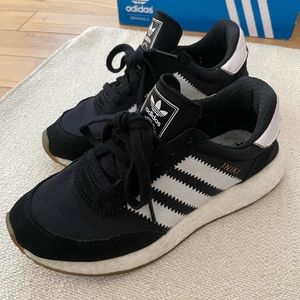 COPY - 7.5W Adidas Iniki Runners (Black)